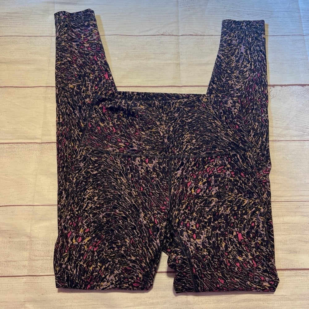 Lululemon wunder under high rise leggings size 6
